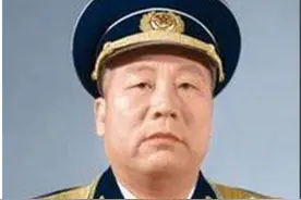 开国少将曾克林回忆1950年学习飞行图片