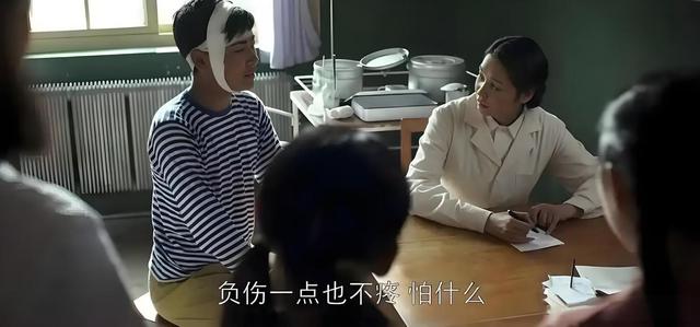 原来《父母爱情》里他们是真夫妻，结婚40年零绯闻，儿子也是导演