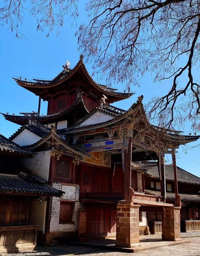 4月最适合小住三五天的16个地方，再忙也值得你挑一个去发呆！