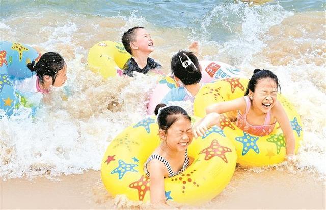 走，到深圳海边撒欢儿去