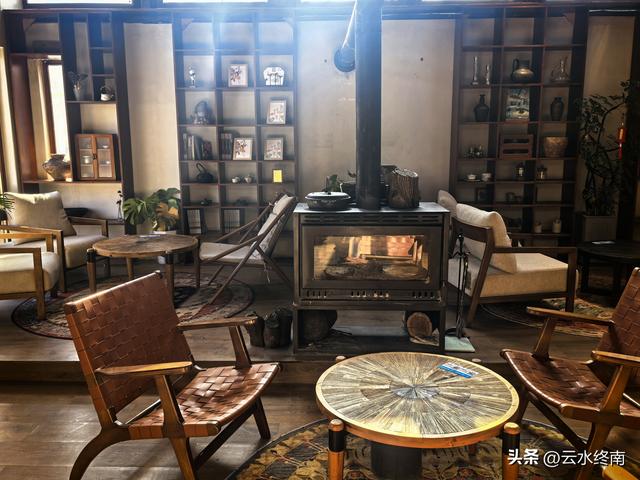 在蓝田不为人知的这个峪口，驱车深入，发现一个隐秘的“桃花源”