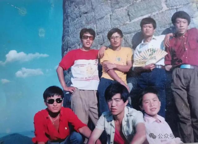 介休樊王山上的那山那水那村那人 作者：任光一