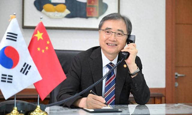 李在明确定出访美日后，韩外长立即对华改口，用4字定调中韩关系