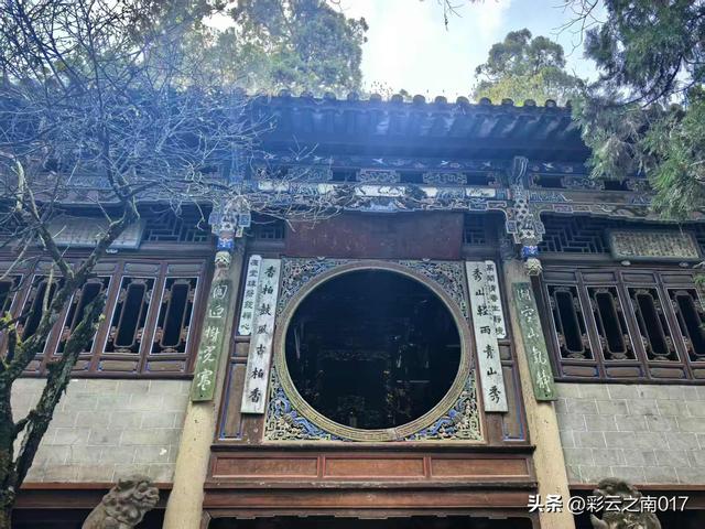 通海秀山：一座“无柱不联”的文化名山