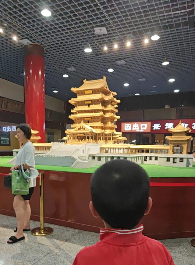 南昌深度游第二天，为什么非得去滕王阁，滕王阁有什么