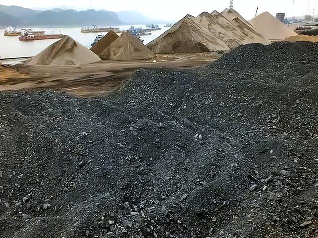 特朗普的外访行程。都在九三大阅兵之后，为访问中国留出窗口期