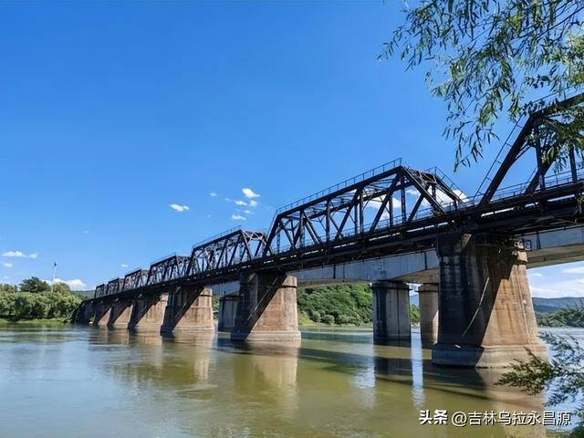 打卡松花江铁路桥时，请了解这些鲜为人知的掌故以增益游兴