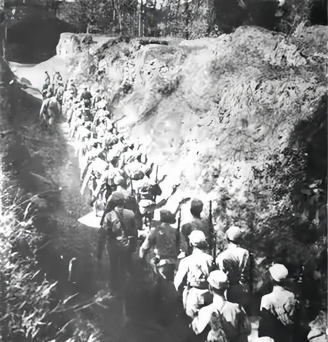 八路军115师参谋长周昆失踪事件：并非携款潜逃，或许遭人暗害