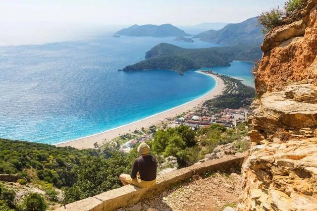 终于免签！95%的人，都错过了这条宝藏徒步线！亏大了！