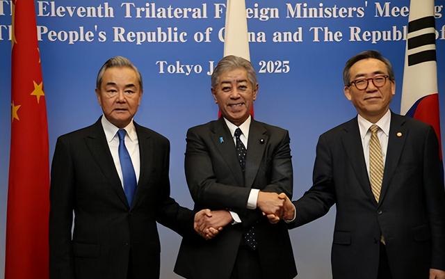 日本被踢出局？中韩当面对表，石破茂辛苦布局	，被高市毁于一旦