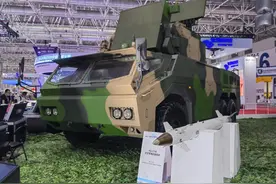 危急时刻，武契奇宣布好消息，大批中国造武器，源源不断运抵塞国图片
