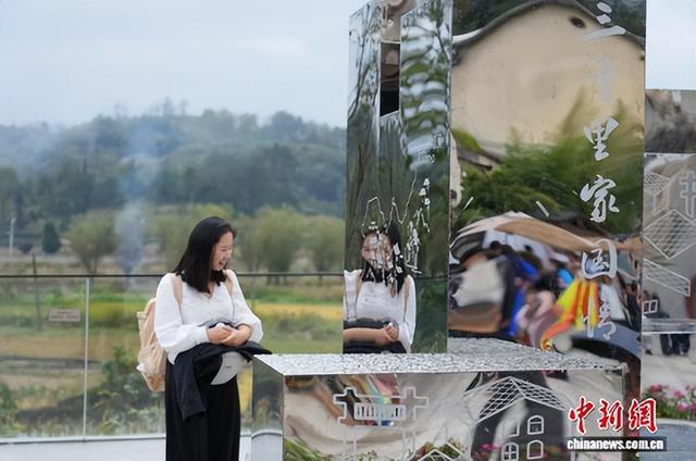 贵州安顺：旧州古镇人气旺 屯堡文化魅力足