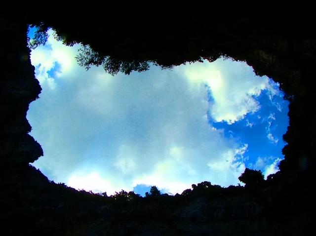 重庆旅游：难忘探寻武隆天坑的神奇（图）