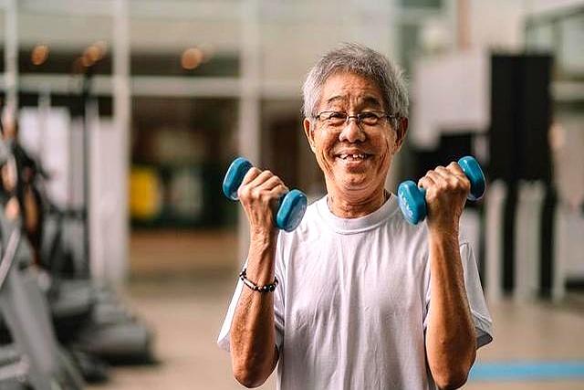 医生推荐：老人较好的运动方式，打太极排第三	，第一很多人忽视了