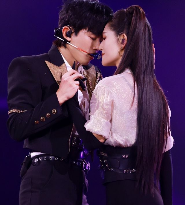 又曝4大瓜！婚前一夜情	、张杰官宣退出、吃空饷，个个离谱