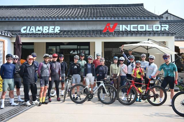 钱湖探店|骑行+咖啡，他找到了人生新赛道