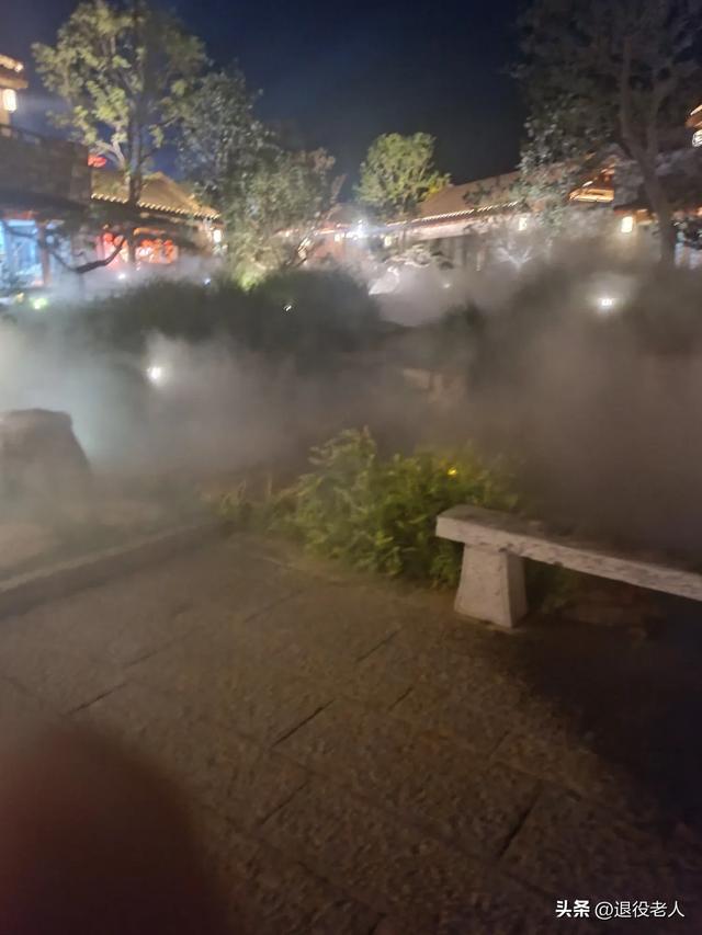 打卡鲁源村风景区