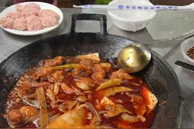 不辜负周末好时光 | 家人们谁懂啊，这几个地方重庆2h直达，“真香”图片