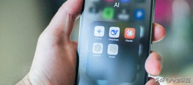 千亿窟窿惊爆AI圈！OpenAI要步巨头后尘，发债“续命”真能救命？