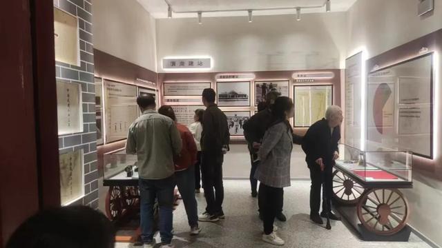 渭南火车站旧址博物馆“双节”假期人气火热 成市民游客打卡新地标