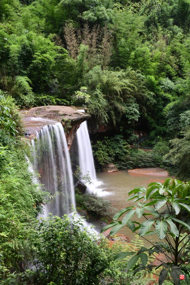 赤水四洞沟瀑布