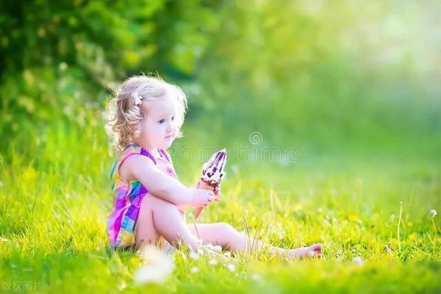 女孩子取名用歆好吗，适于女孩子的寓意内涵、搭配策略与文化意蕴
