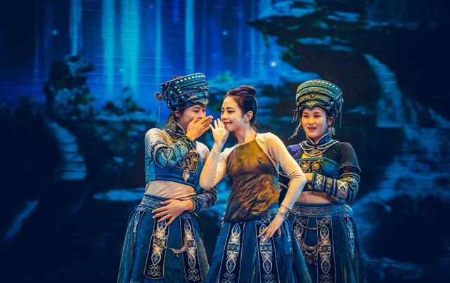 想玩点不一样，这个冬天，让我们去湘西过大年！