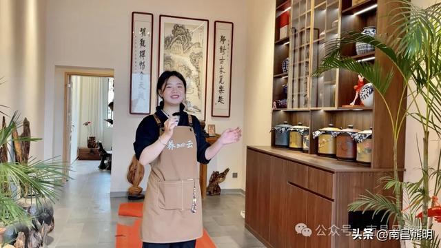 湾里揽胜:蟠龙峰下茶养云