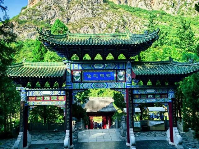 国庆中秋双节游成县：安全出行提示，请收好这份“安心指南”