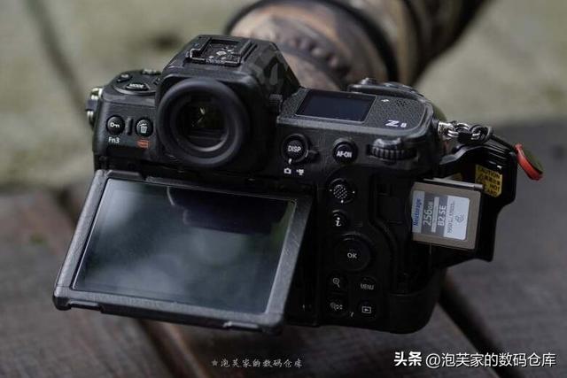 尼康Z8/Z9实测 Nextorage CFBNX-B2SE存储卡 899元你觉得贵吗？