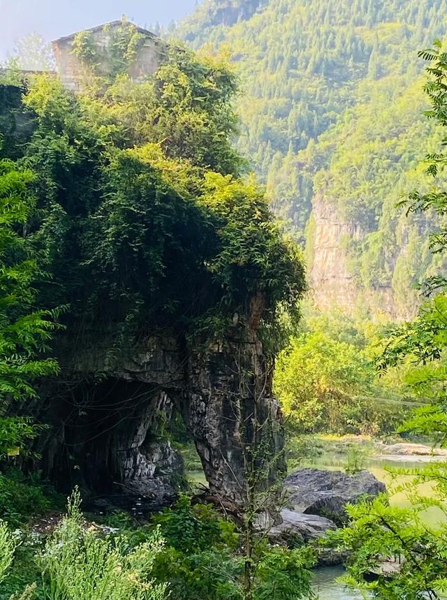 边城印象:一口吃三省 三地闻鸡鸣!