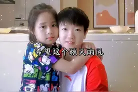 感动！邱贻可一家人公开支持莎莎！女单决赛后师母邀请莎莎散心图片