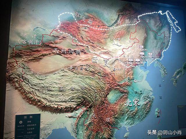 参观内蒙古博物院新馆