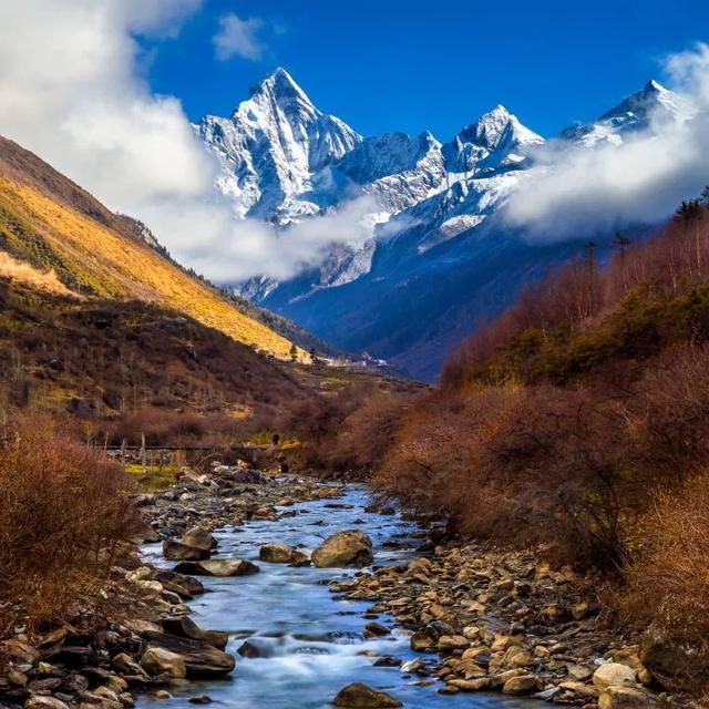 四姑娘山彩林蓄势待发，这份秋日浪漫太让人期待！