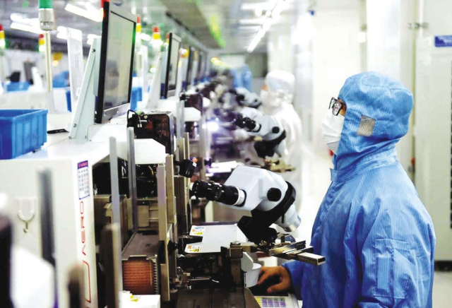 为什么说真正在芯片上卡我们脖子的，并非美国人，而是中国人？