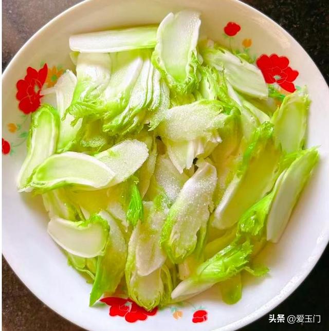 冬天，这菜使劲吃！一润肠、二提神醒脑	、三强免疫，不懂吃可惜了