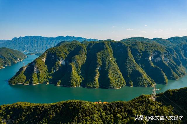 百年难修宜万铁路：每公里造价超青藏 2 倍，桥隧密布的奇迹