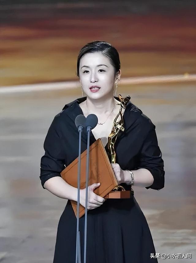 陪玩陪睡不算啥，舔手指、集体嫖娼、袒护强奸犯，背后事捂不住了