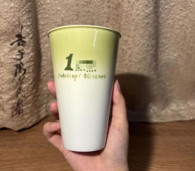 太上头！去景德镇画盘子成风潮，网红打卡过时，300块玩出仪式感