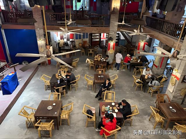 国庆旅游C位城市公布 导航系统自愧不如 全国人民纷纷前往体验