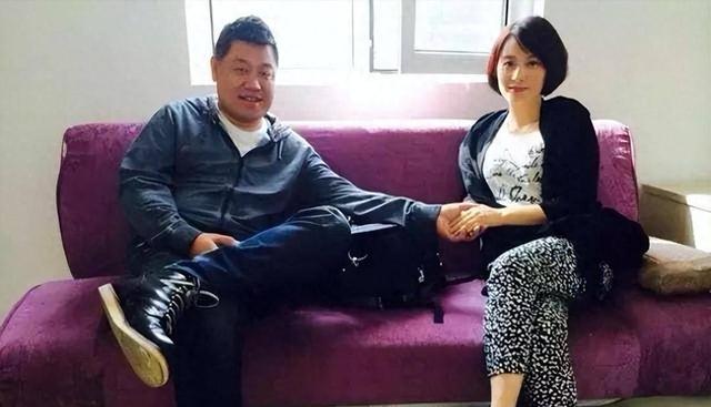 演员徐露：嫌丈夫丑不生孩子，丈夫给她245万，生下女儿后怎样了