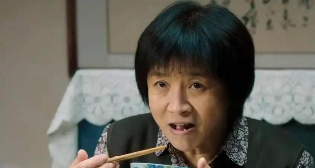 他们居然是夫妻，因戏生情恩爱41年，出演《生万物》终于红了！