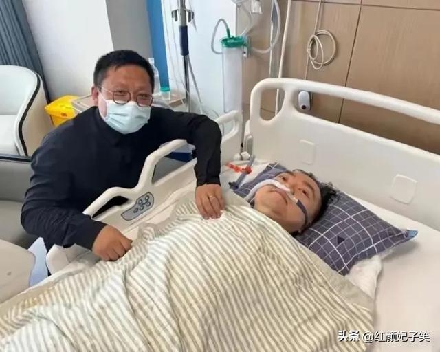 一家3代短命！蔡磊真实处境曝光，砸钱抗癌无果，儿子也成牺牲品