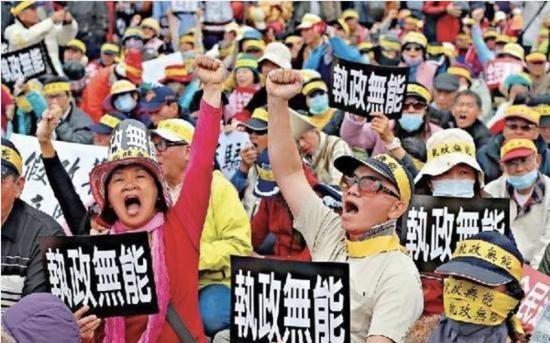 赖清德下最后通牒，不许抗日老兵出席93阅兵，大陆用12字预言结局