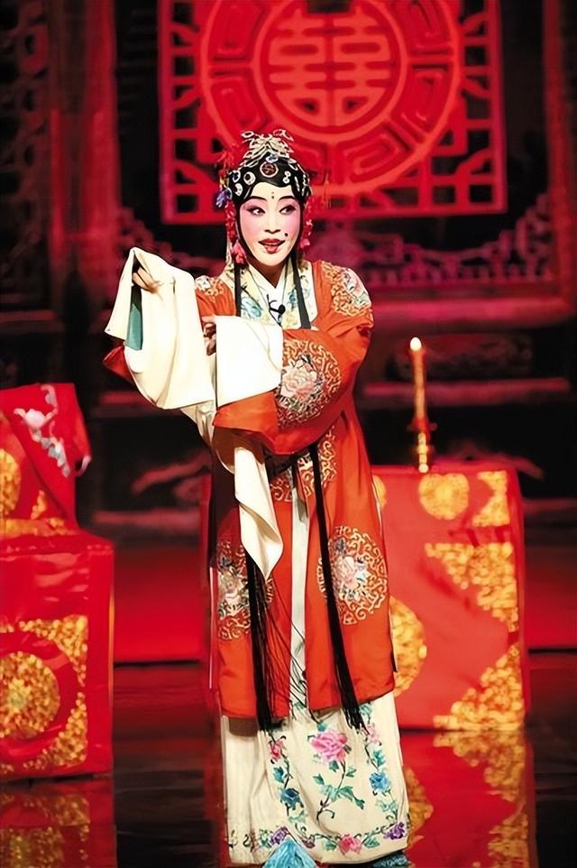 钱再多有什么用？75岁刘晓庆的现状，给所有中老年人提了个醒