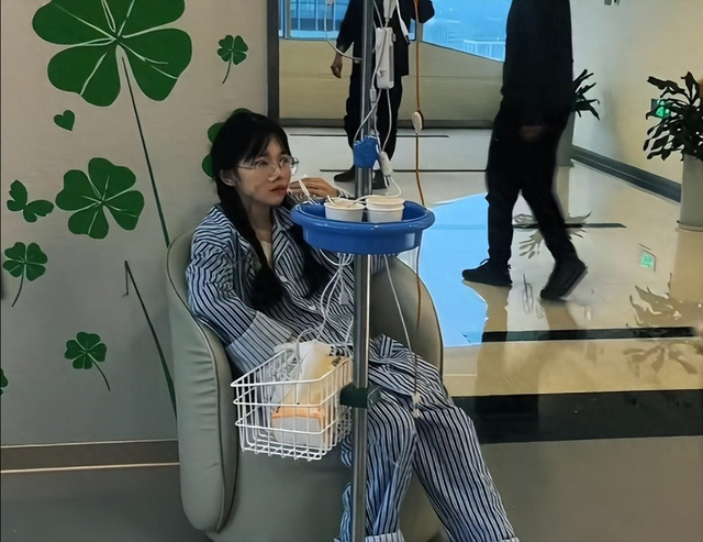 再年轻也扛不住！25岁女孩不幸离世，死因令人心碎，母亲悲痛欲绝