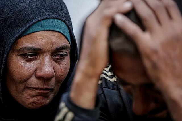 美国赚钱以军杀人？加沙再遭血腥屠杀！巴以停火协议下的惊天阴谋