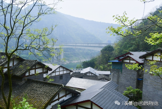 为什么重庆北碚的铁路修的最早？现在坐火车却得去渝北、沙坪坝？