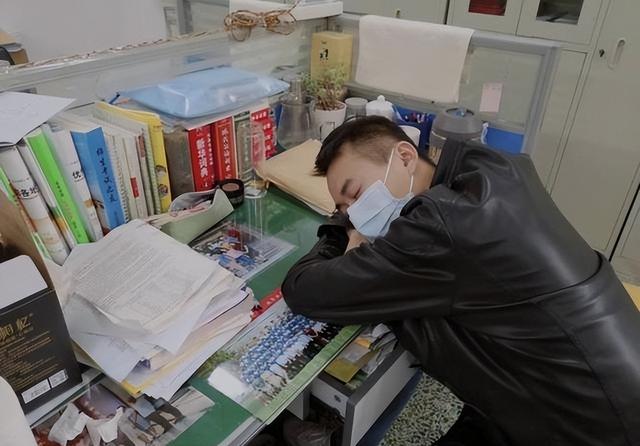 2025年中小学上课时间调整：8点到校要成历史？多地政策已明确