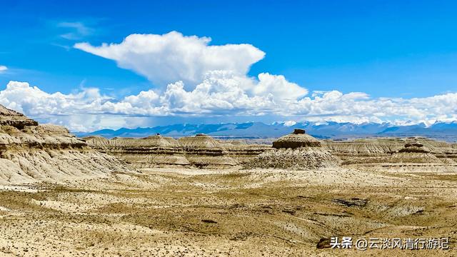 玛琅峡谷，札达土林最佳观赏点之一，有绝佳的日出日落和星空银河